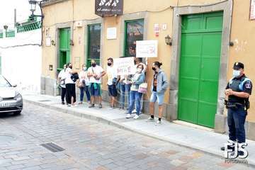 Trabajadores del Paco Artiles se concentran en San Juan y el Pacto de Telde se plantea volver a licitar su gestión/Francisco Javier Santana.